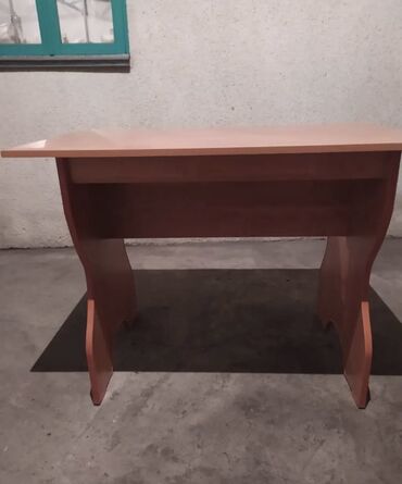 стол национальный: Стол обеденный. ЛДСП. Размер крышки 110*70. Доставка по городу