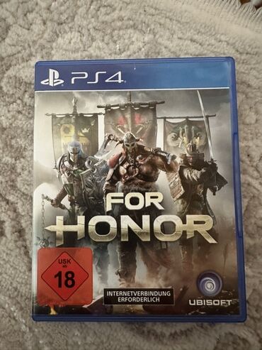 gta 5 online disk: PlayStation 4 üçün nəzərdə tutulmuş "For Honor" oyun diski. Orta