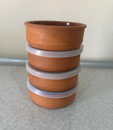 Digər qab-qacaq və mətbəx ləvazimatları: Saxsı qab-qacaqlar satılır.Təzədir.Sifariş var.Çeşidlər çoxdur.Hər cür — 9