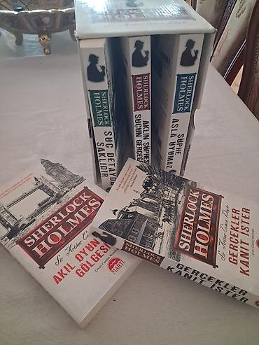rus dili kitabları: Sherlock Holmes – 5 cildlik qutu dəsti (Türkcə nəşr, Martı Yayınları) — 1