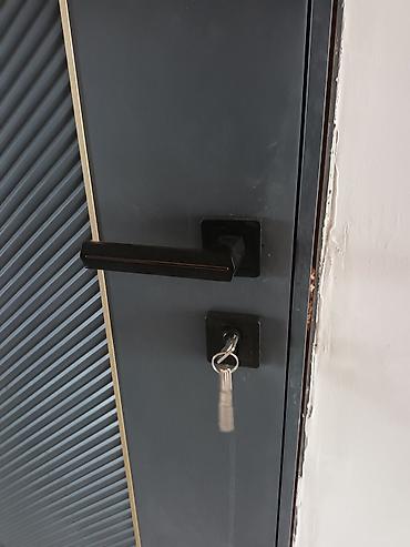 Укладка плитки: Мастер со стажем более 20 лет.Любые виды ремонтных. мелкосрочных — 37