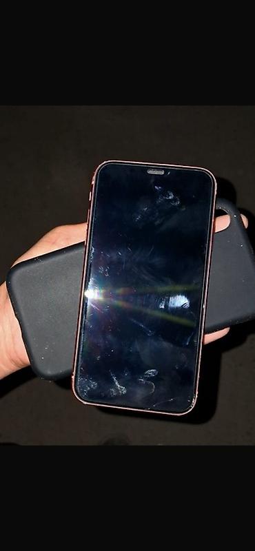 Мобильные телефоны и аксессуары: IPhone XR, коралловый цвет - Экран 6.1" Liquid Retina (IPS), вырез — 1