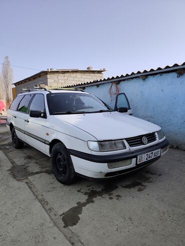 мерседес 2023: Volkswagen Passat Variant: 1994 г., 1.8 л, Механика, Газ, Универсал