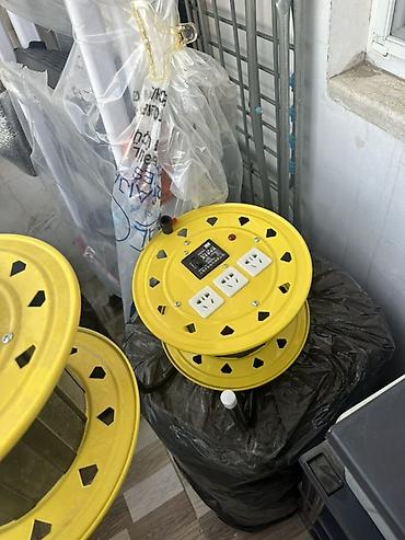 duyme: Sarı metal gövdəli elektrik kabel barabani (uzatma bobini) - — 1