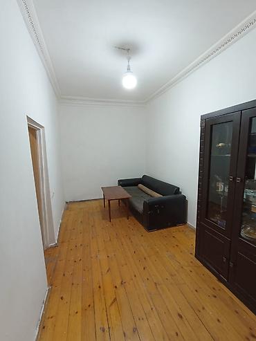 ucuz evler satilik: Yasamal, 2 otaqlı, Yeni tikili, m. İnşaatçılar, 33 kv. m — 6