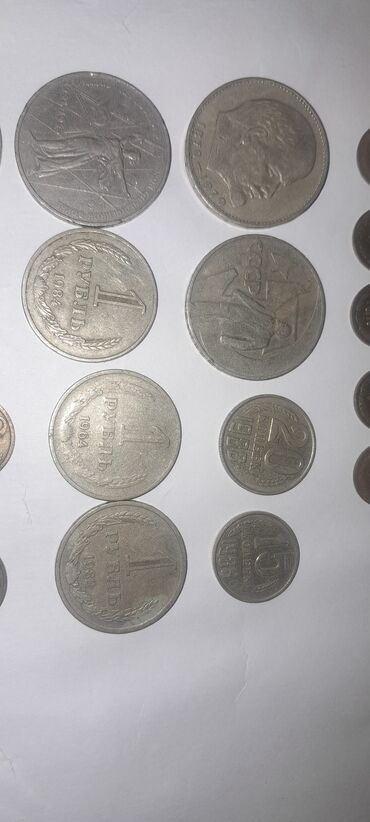 Монеты: Подборка монет СССР Состав: - Рубли СССР разных годов: видны 1 рубль — 10