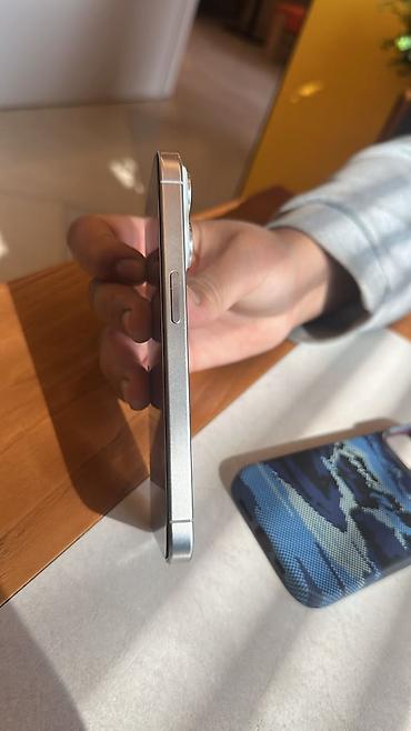 Мобильные телефоны: IPhone 15 Pro, Б/у, 256 ГБ, Белый, Защитное стекло, Чехол, 85 % — 4