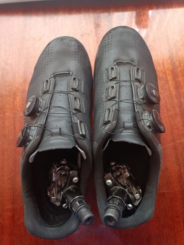 Спорт и хобби: Обувь: Cycling Шоссейные Контакты: Мтб Shimano Размер: 41/42 Резьба