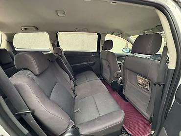 Продажа авто: Toyota WISH: 2003 г., 2 л, Автомат, Бензин, Универсал — 6