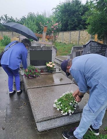 izdavanje kuce: Prodajem pravo koriscenja grobnice na Bajskom groblju u Subotici (sa — 1