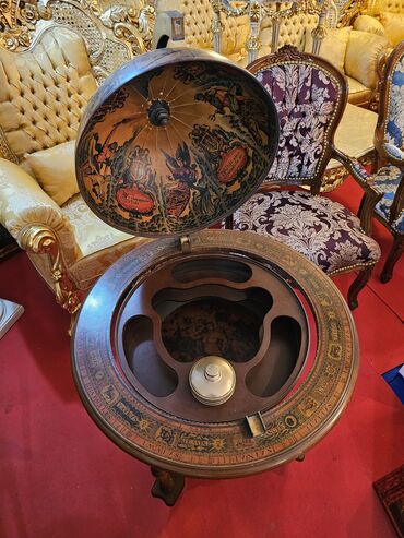 Ostali stilski dekor: Dekorativni globus sa postoljem od drveta, idealan za uređenje na lalafo.rs — 4 Ostali stilski dekor: Dekorativni globus sa postoljem od drveta, idealan za uređenje — 4