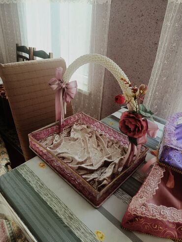 Toy paltarları: Bəzəkli nişan/xınayaxdı səbətləri və təqdimat qabları HƏR BİRİ 8 M