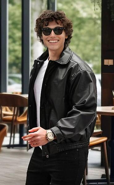 yeni geyim: Kişi üçün qara oversize dəri görünümlü gödəkçə - Model: klassik düz — 1