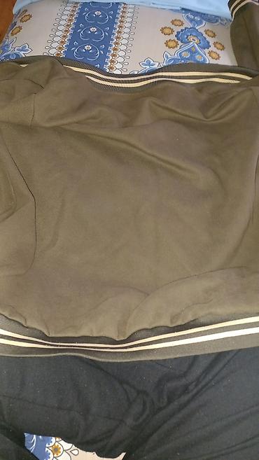 tuklu geyim: Unisex bomber tipli jaket Təptəzədir heç istifadə olumayıb - Rəng — 3