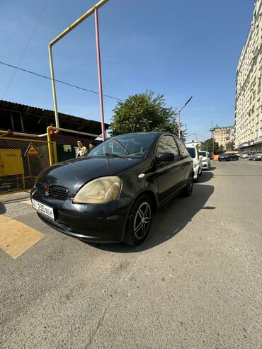 Toyota: Toyota Yaris: 2001 г., 1.3 л, Механика, Бензин, Купе