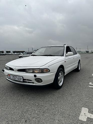 Mitsubishi Galant: 1994 г., 2 л, Механика, Бензин, Седан at lalafo.kg Mitsubishi Galant: 1994 г., 2 л, Механика, Бензин, Седан