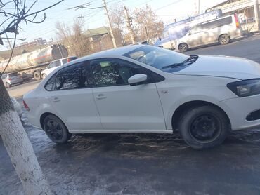 Volkswagen: Volkswagen Polo: 2011 г., 1.6 л, Механика, Бензин, Седан