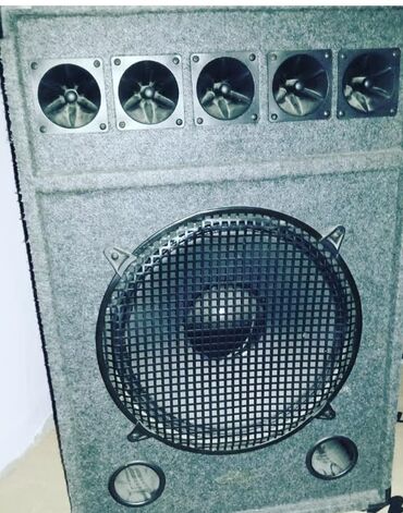 Digər avtoelektronika: Roland G-1000 həm öyrənmək istəyənlər üçün və həm də professional