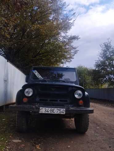 aqrar kend teserrufati texnika traktor satış bazari: UAZ 469: 2.5 l | 2001 il 120000 km Sedan