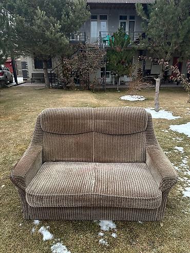 Прямые диваны: Прямой диван, Б/у — 10