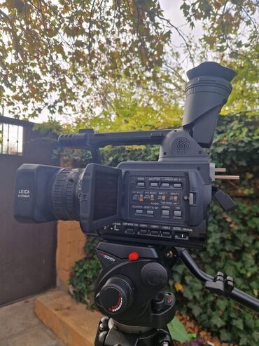 Videokameralar: Panasonic P2 DVCPRO HD peşəkar video kamera + Manfrotto 503HDV tripod — 5