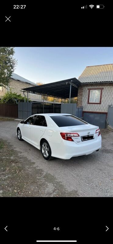 срочно продам авто в связи с переездом: Toyota Camry: 2012 г., 2.5 л, Автомат, Бензин, Седан