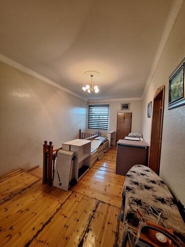 Həyət evləri və villaların satışı: 4 otaqlı, 1 kv. m, Yeni təmirli — 12