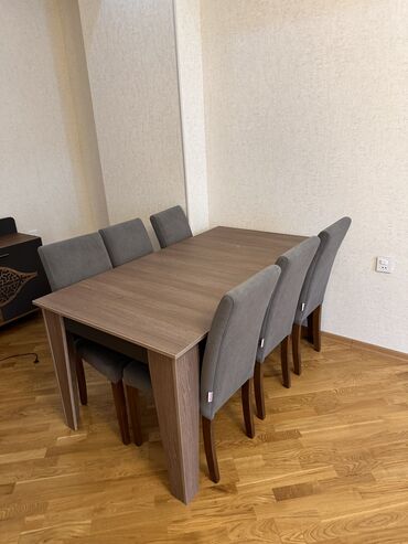 Masa və oturacaq dəstləri: İşlənmiş, Dördbucaq masa, 6 stul, Açılmayan masa, Qonaq otağı üçün