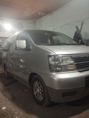 машина керек: Nissan Elgrand: 2000 г., 3 л, Автомат, Дизель, Минивэн