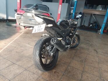 yamaha psr 2100: Yamaha R15 sport