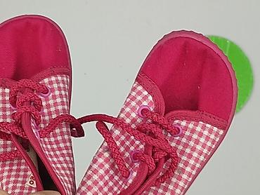 klapki hello kitty: Trampki 22, Używany — 5