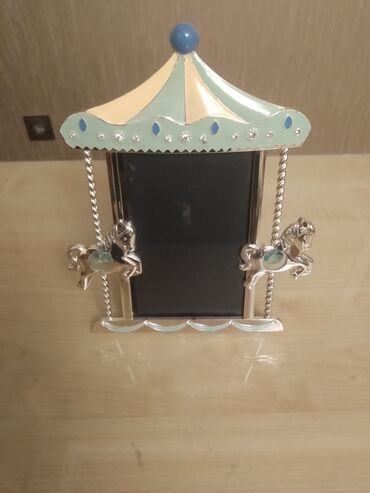 Şəkil və rəsmlər üçün çərçivələr: Çərçivə — 4