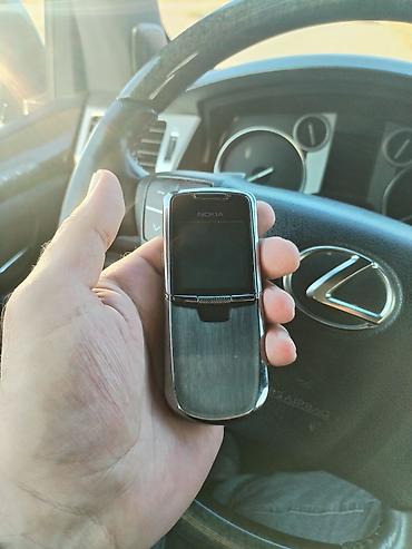 nokia 8800 sirocco satilir: Nokia 8 Sirocco, < 2 GB Memory Capacity, rəng - Bej, Düyməli — 2
