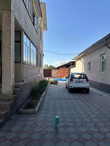 сдаю дом пригородное: Дом, 285 м², 5 комнат, Собственник, Старый ремонт