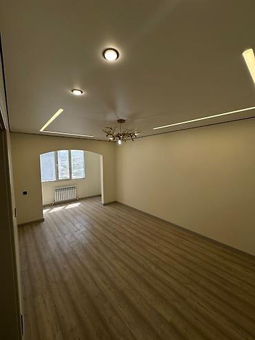 1 комната бишкек: 2 бөлмө, 90 м², Киргизия 1 106-серия жакшыртылган, 8 кабат, Дизайнердик оңдоо — 4