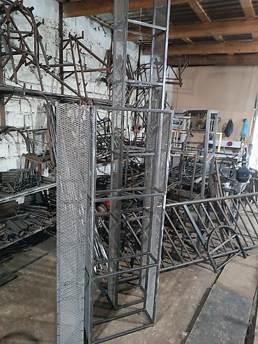 Metaldan hazırlanmış künc rəf sistemi - Material: qalın metal profil lalafo.az -da Metaldan hazırlanmış künc rəf sistemi - Material: qalın metal profil