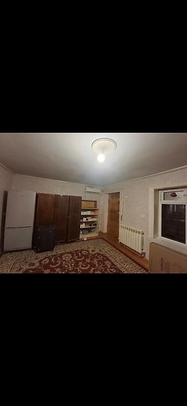 kirayə otaqlar: Kirayə üçün geniş, işıqlı otaq - Məkan: Şəhər tipli mənzildə ayrıca — 3