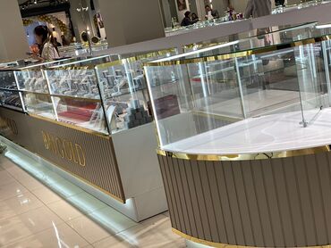Бутики: Сдаю Часть бутика, 15 м², Азия mall, С ремонтом, Действующий, С оборудованием at lalafo.kg — 4 Бутики: Сдаю Часть бутика, 15 м², Азия mall, С ремонтом, Действующий, С оборудованием — 4