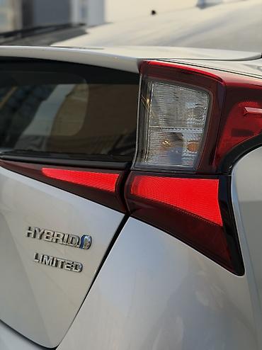 Toyota: Toyota Prius: 2019 г., 1.8 л, Автомат, Гибрид, Хэтчбэк — 12