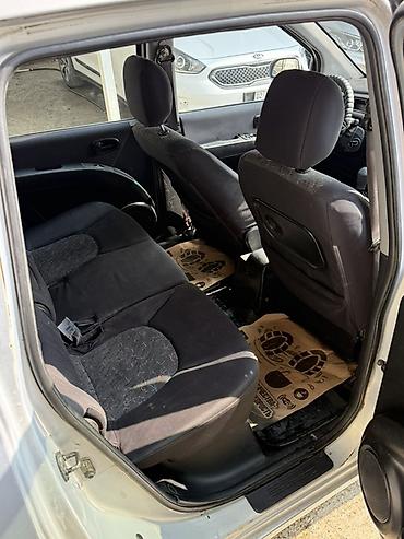 Hyundai: Hyundai Matrix: 2002 г., 1.6 л, Механика, Бензин, Хэтчбэк — 8