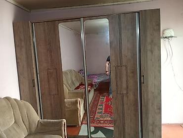 Mənzillər: Дворовая система дома находится на рабочем проспекте рядом школа 59. В — 8