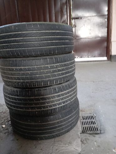 борт для портер: Шины 235/55 R19 
Комплект Б/У, Лето, Корея
