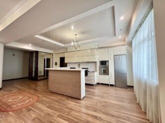 Долгосрочная аренда квартир: 4 комнаты, Агентство недвижимости, Без подселения, С мебелью полностью — 9