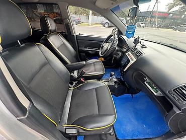 в аворийном состоянии: Kia Morning: 2010 г., 1 л, Автомат, Бензин, Хэтчбэк — 10