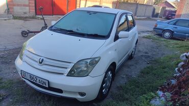 Toyota: Toyota ist: 2003 г., 1.5 л, Бензин