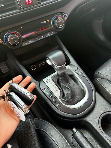 Kia: Kia K3: 2019 г., Автомат, Бензин, Седан — 12