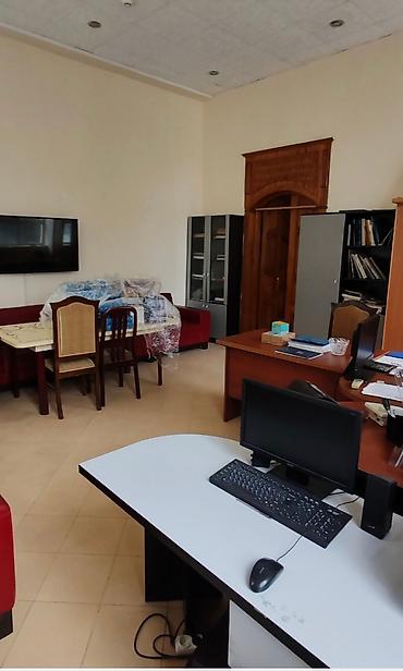 neftcilər: Lotos t/mərkəzinin arxası 6 mərtəbəli binanın 2 ci mərtəbəsi əsas — 7