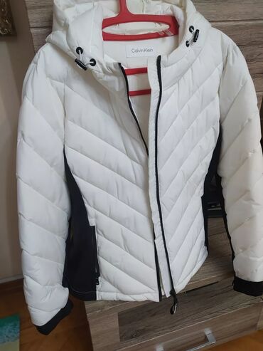 Пуховики и зимние куртки: Шикарная куртка, осень -зима,сидит отлично,худит,теплая — 18