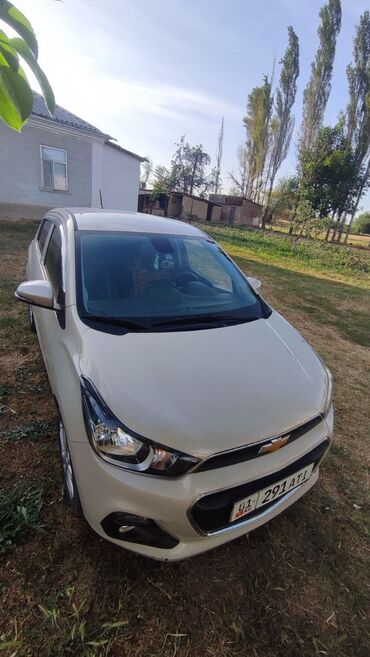 авто в рассрочку без первоначального взноса: Chevrolet Spark: 2016 г., 0.9 л, Автомат, Бензин, Хэтчбэк