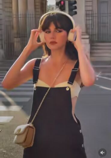 Dəstlər, kostyumlar: 2eded var elimizde biri 38beden ishlenmish mango firmasi 37manata — 9